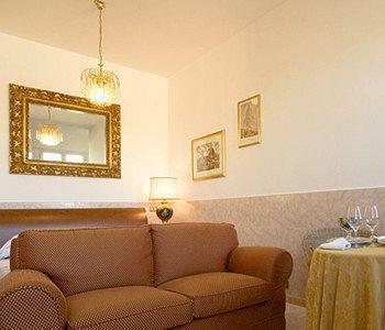 Terrazza San Pietro Apartment *